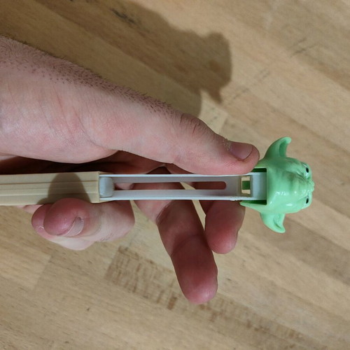 Pez Yoda used