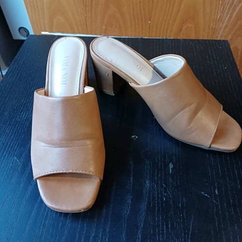 Voi & Noi women's mules used, camel, size 38
