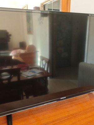 Hitachi Smart TV μεταχειρισμένη, λειτουργικός ήχος χωρίς εικόνα