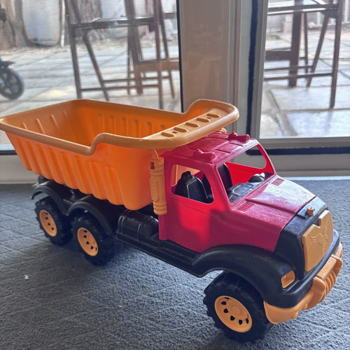 Plastic children's toy truck used, dimensions 0.40x0.16x0.19 m