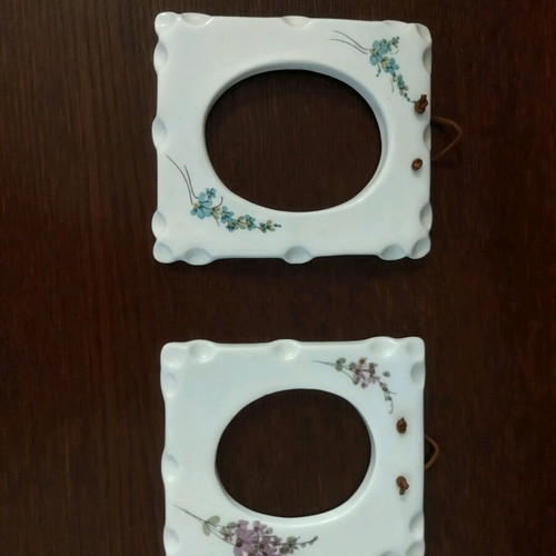 Vintage ceramic frames two pieces like new