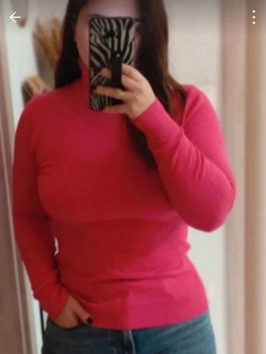 Thin knit turtleneck sweater pink like new