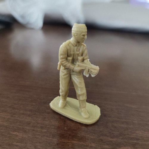 Vintage military figures used, pack of 24, 70s-80s Airfix and others