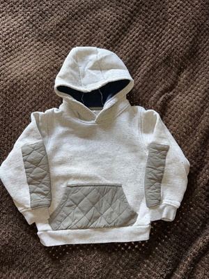 Φούτερ Mothercare για αγόρι 5-6 ετών σαν καινούργιο, γκρι