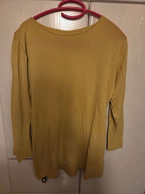 Yellow spring blouse used, size small with buttons on back