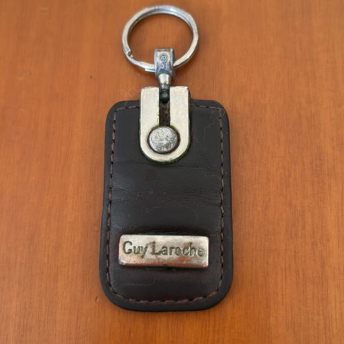 Guy Laroche leather keychain used, brown