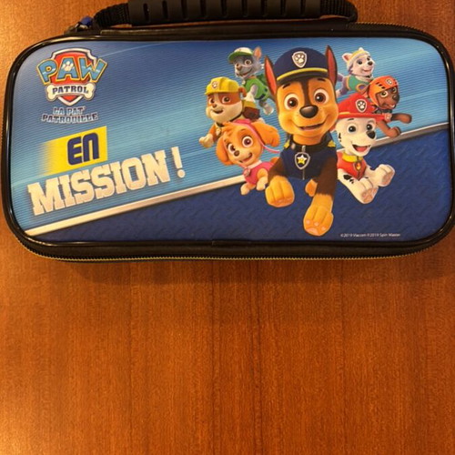 Nintendo Switch Paw Patrol En Mission Hard Twist Case like new