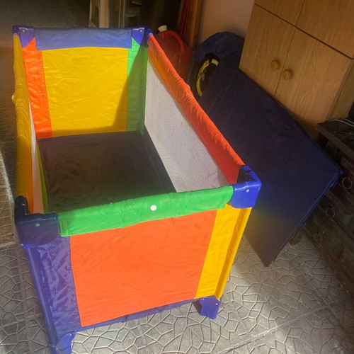 Baby playpen like new