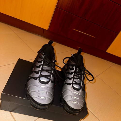 Nike Vapormax Plus like new, black and blue, size 41