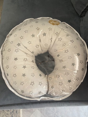 Nursing pillow like new with removable washable cover