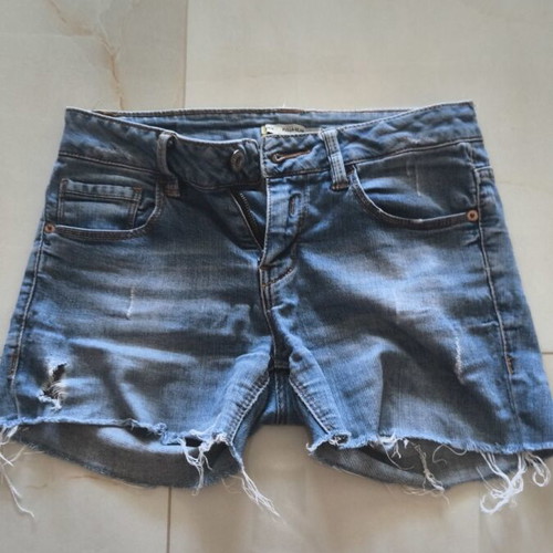 Pull & Bear denim shorts Small like new, blue