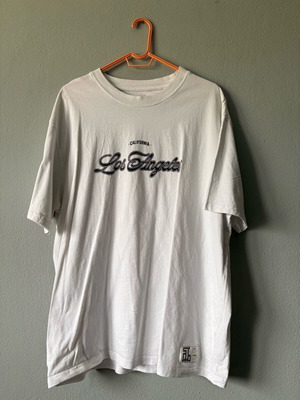 Pull&Bear T-shirt like new, size L, black and white