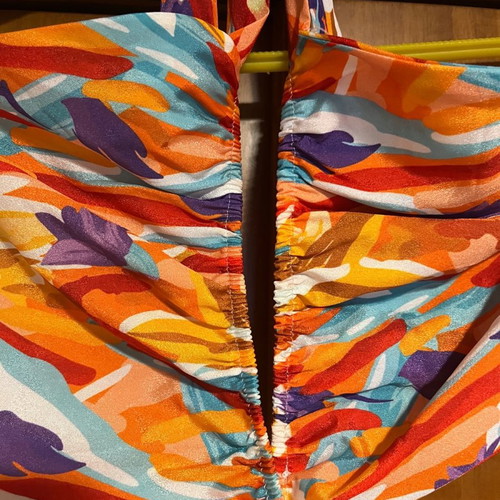 Dress new long with tie and slit, one size