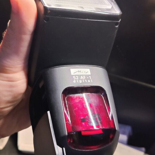 Metz Mecablitz 52 AF-1 digital flash like new for Sony
