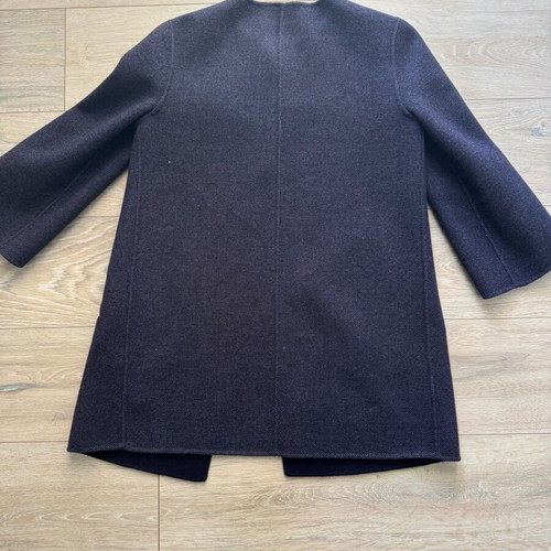 Zara short coat in blue, like new, size S, 66% wool