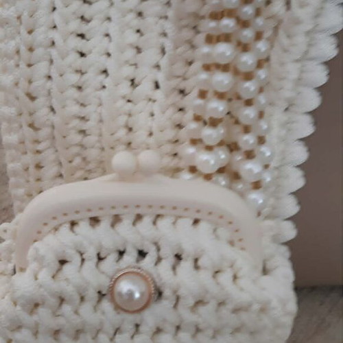 Pearl Ivory Tote with bamboo handles and mini purse