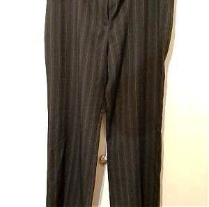 Μαύρο με ρίγα κάθετη καλό παντελόνι M&S. size 14 medium.