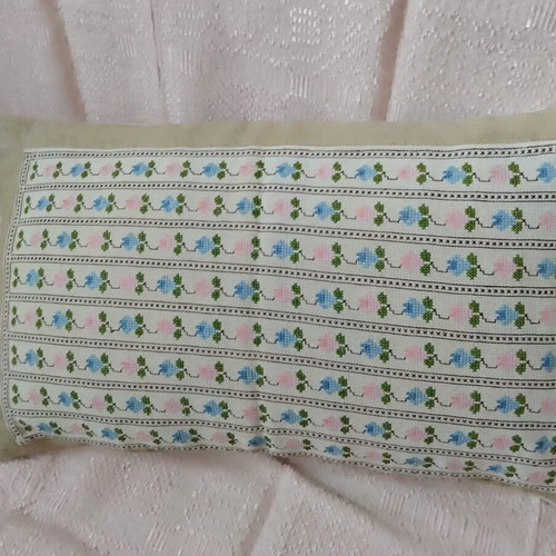 Decorative pillowcase like new, burlap with embroidery 63x35