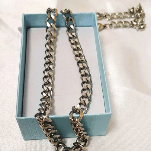 Steel chain 55 cm length and 5mm link width new silver