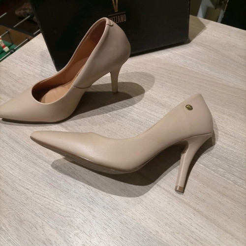 Vizzano nude pumps size 40, 9cm heel, worn once