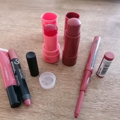 Lipstick, blush, lip gloss, tint in pale shades like new