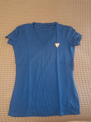 Guess T-shirt small size, blue
