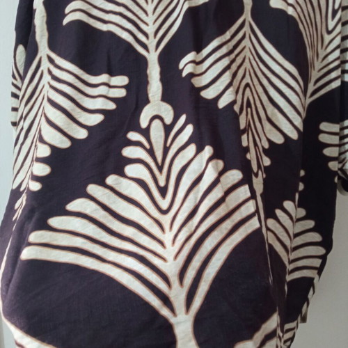 Blouse with Art Nouveau pattern new, one size, black and beige
