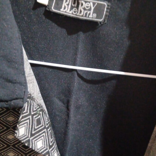 Shirt with Long Sleeve like new, black and gray, size L
