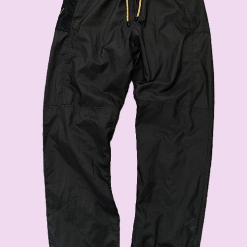 Jordan black sweatpants used, size medium, mesh lining