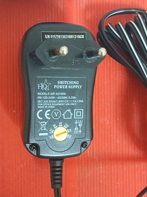 Power supply 1000 mA with adjustable voltage 3-12V