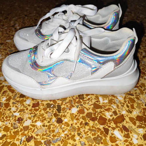 Women's athletic shoes size 37 white silver used