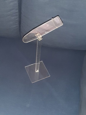 Shoe stand with adjustable tilt, 20 cm plexiglass