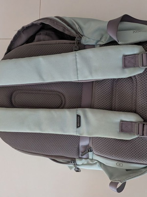 XD Design backpack like new with USB cable turquoise and grey