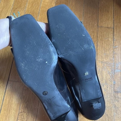 Prada low heels size 37.5–38 like new, black
