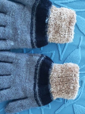 Hawk gloves like new