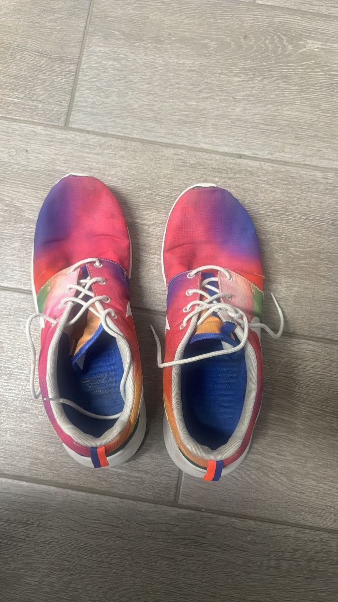 roshe run rainbow
