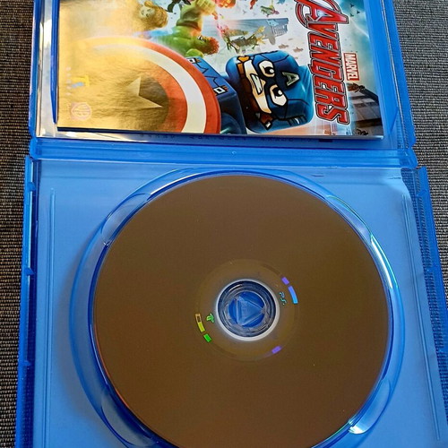 Lego Marvel Avengers PS4 used, complete and in excellent condition
