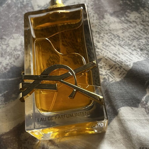 YSL Libre Eau de Parfum Intense 90ml like new, missing cap