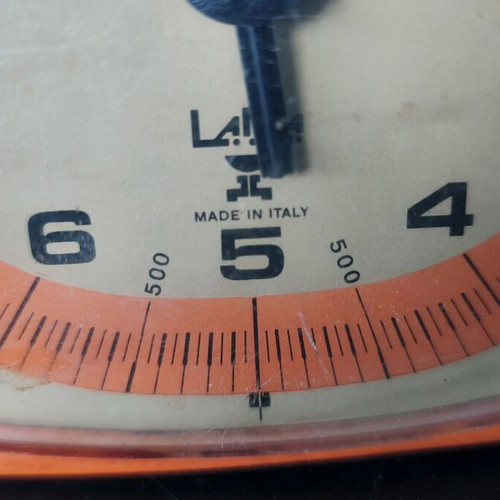 Vintage metal analog kitchen scale 10 kg used, orange