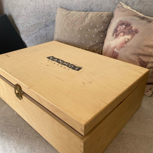 Nammos collectible box used