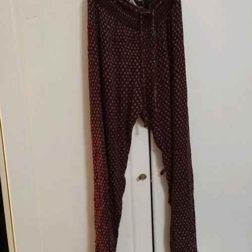 Attrattivo pants salwar style, like new, burgundy color