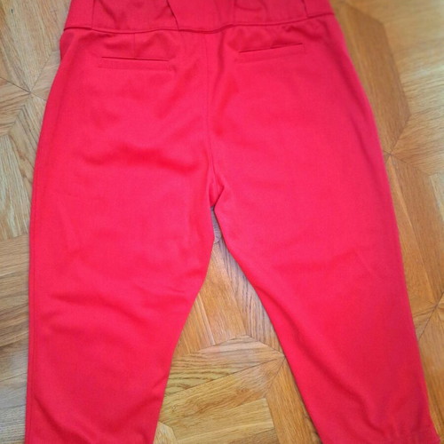 Nike women's capri pants new, red, size S