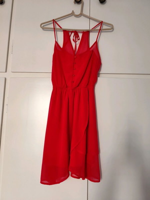 Short fuchsia dress Bershka size XS with buttons and back tie like new