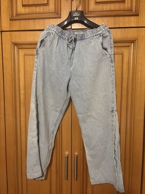 Lc Waikiki jeans with side slit like new, size XL