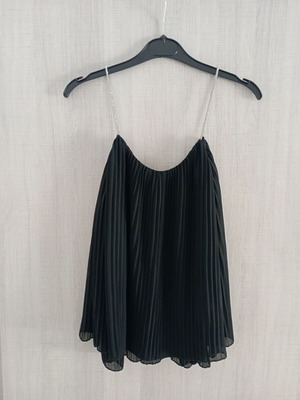 Black pleated blouse with straps new, one size