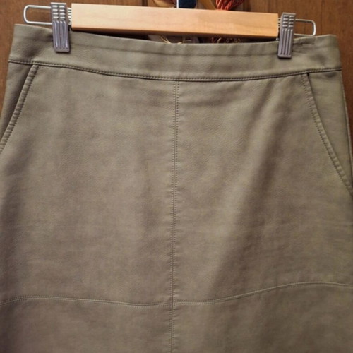 Only mini skirt green like new, size M 38 10