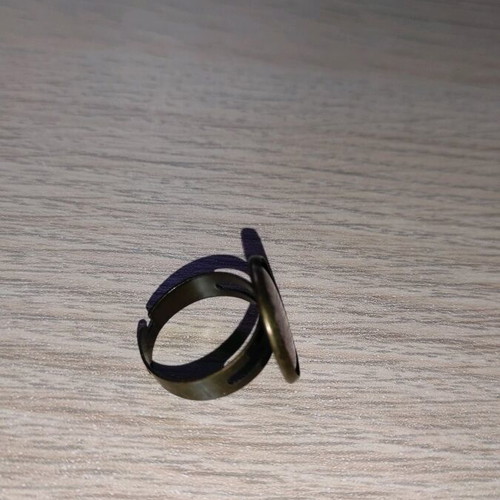 Imagination ring like new, handmade with liquid glass