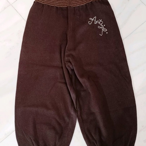 Artigli brown capri pants like new with elastic and subtle decoration