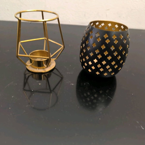 Decorative tealight holders like new, gold and black set of 2