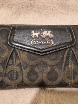 Coach wallet used, black